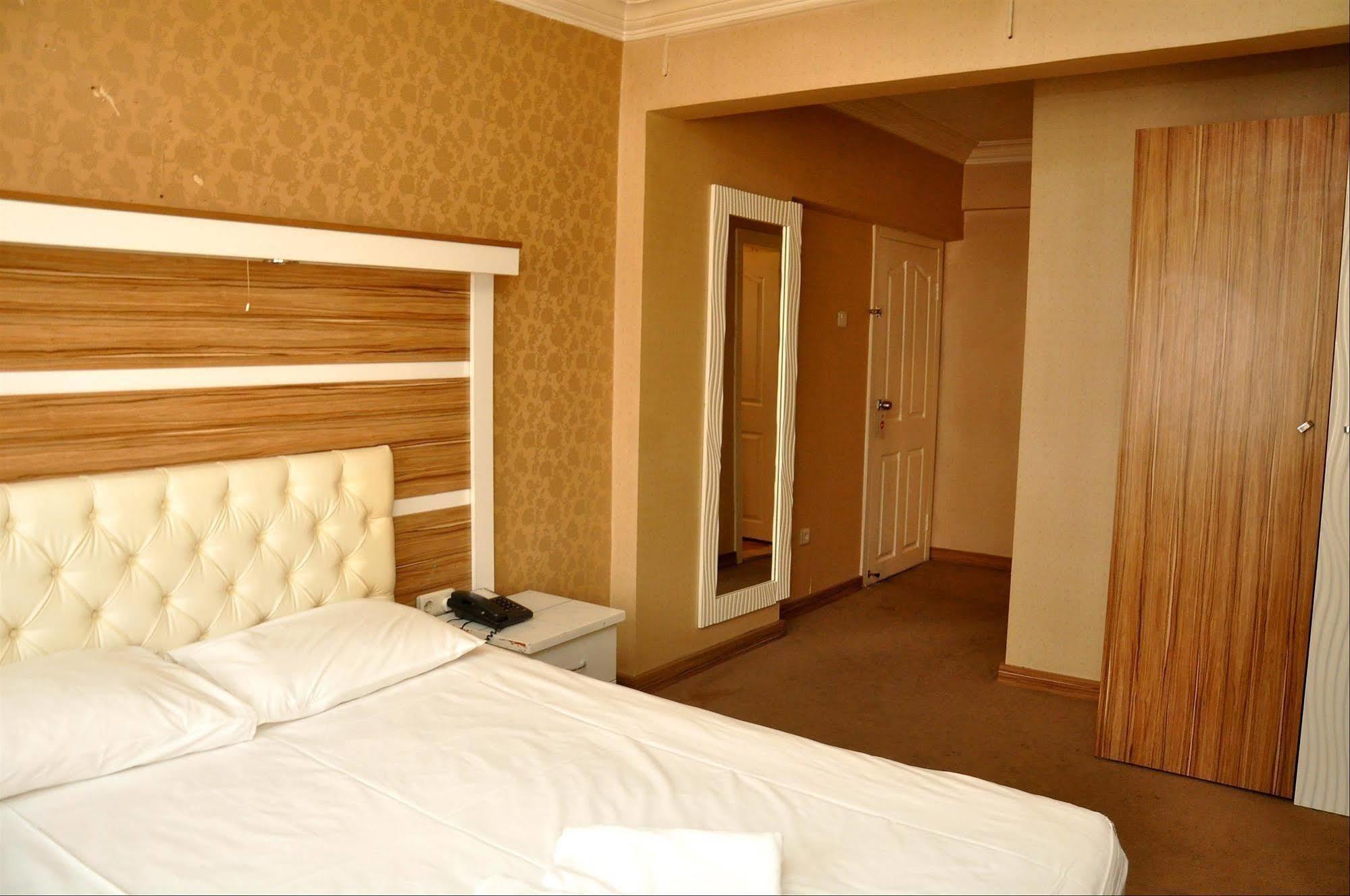Anit Park Hotel Ankara Esterno foto