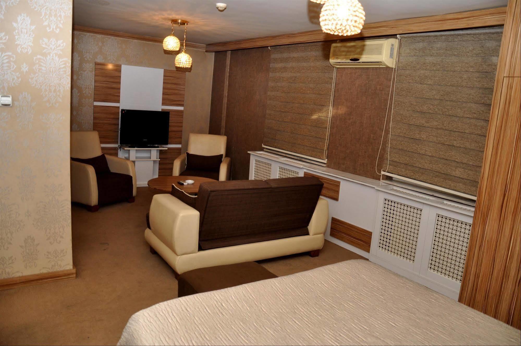 Anit Park Hotel Ankara Esterno foto
